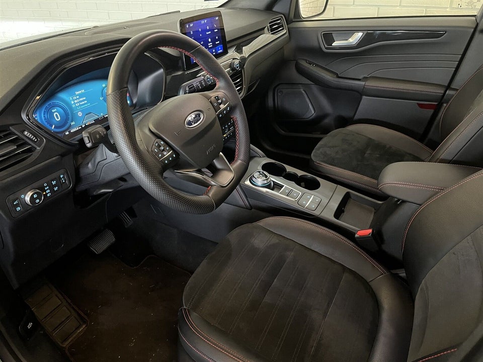 Ford Kuga 2,5 PHEV ST-Line X CVT 5d