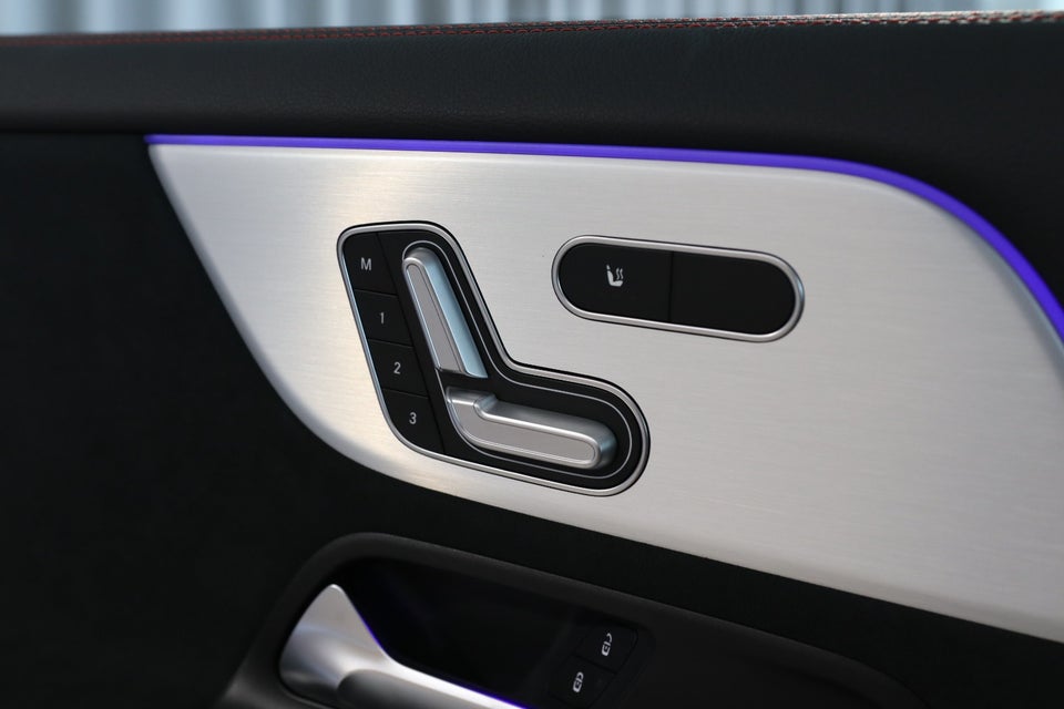 Mercedes EQA350 AMG Line Premium 4Matic 5d