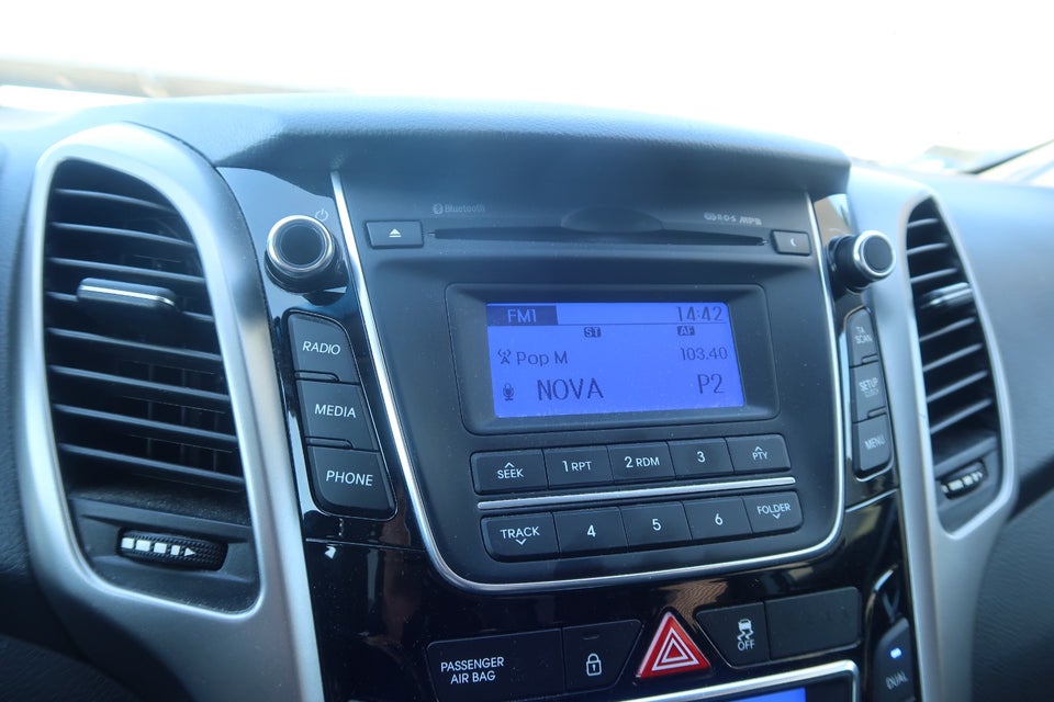 Hyundai i30 1,6 CRDi 110 Premium CW 5d