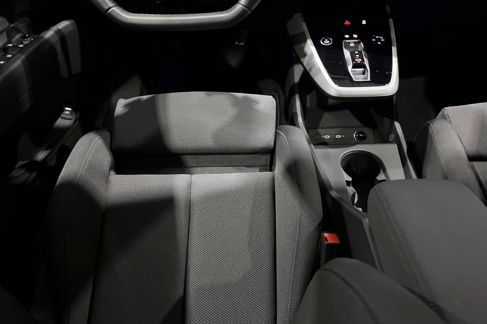 Audi Q4 e-tron 40 Progress 5d