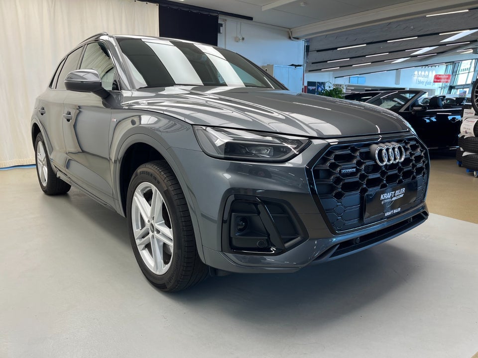 Audi Q5 50 TFSi e S-line quattro S-tr. 5d