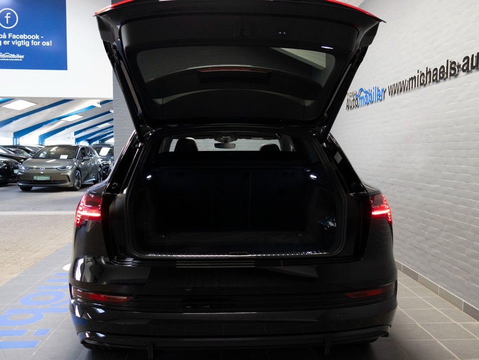 Audi e-tron 55 S-line quattro 5d