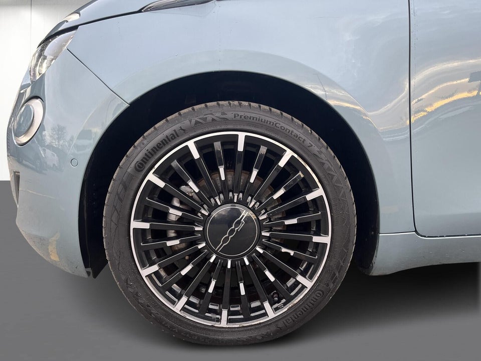 Fiat 500e 42 la Prima 3+1 4d