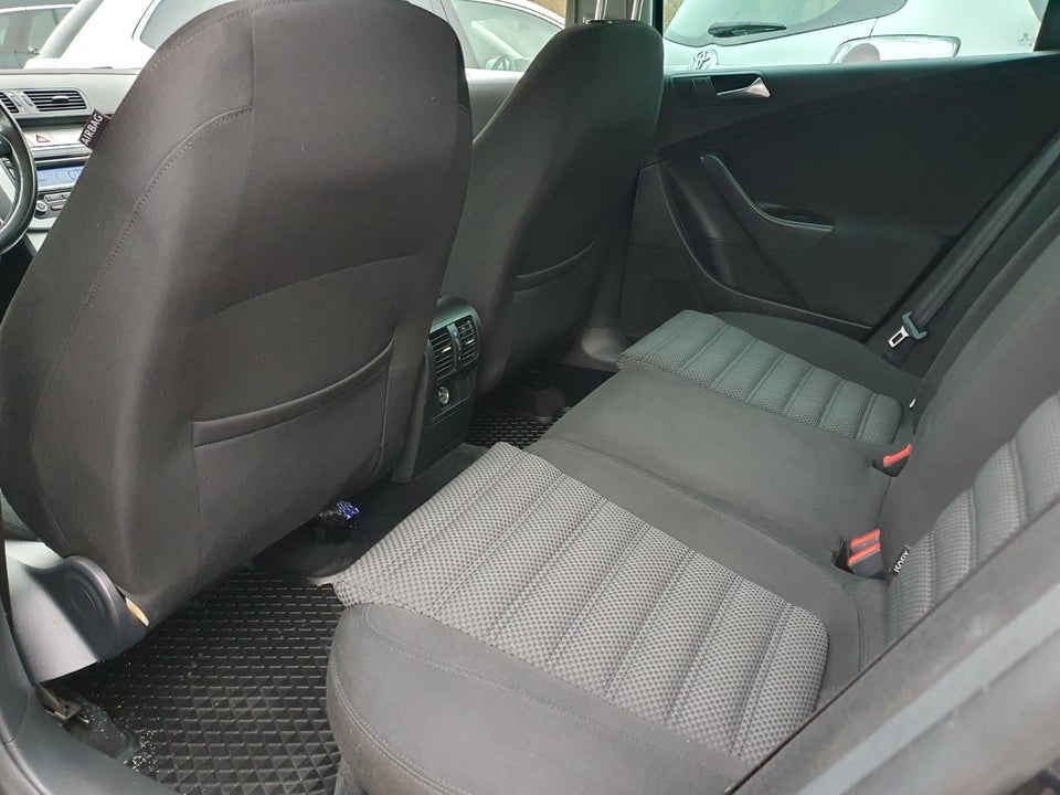 VW Passat 1,8 TSi 160 R-line Variant DSG 5d