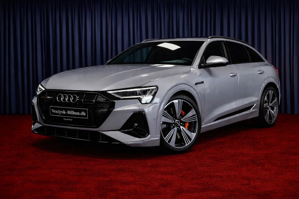 Audi e-tron 55 S-line Sportback quattro 5d