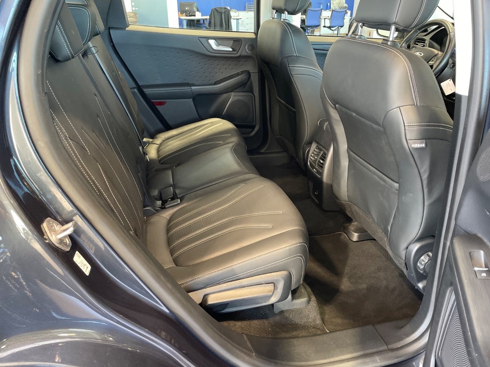 Ford Kuga 2,5 PHEV Vignale CVT 5d