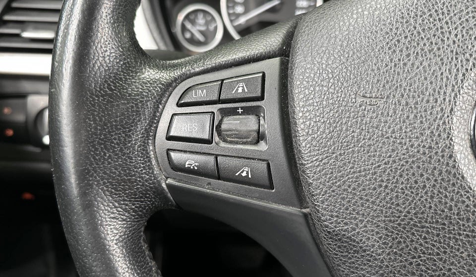 BMW 320d 2,0 Touring 5d