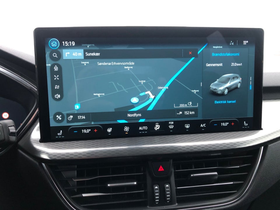 Ford Kuga 2,5 PHEV Titanium CVT 5d