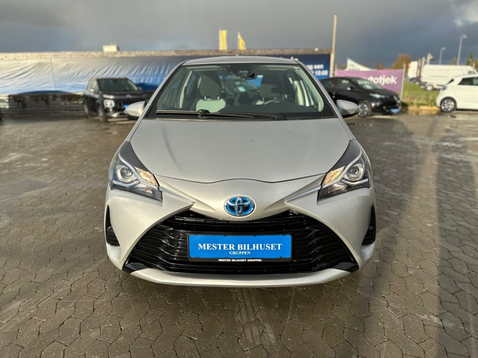 Toyota Yaris 1,5 Hybrid H2 Limited e-CVT 5d