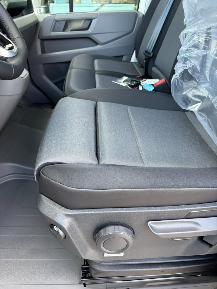 VW Crafter 35 2,0 TDi 177 Kassevogn L3H3 aut.