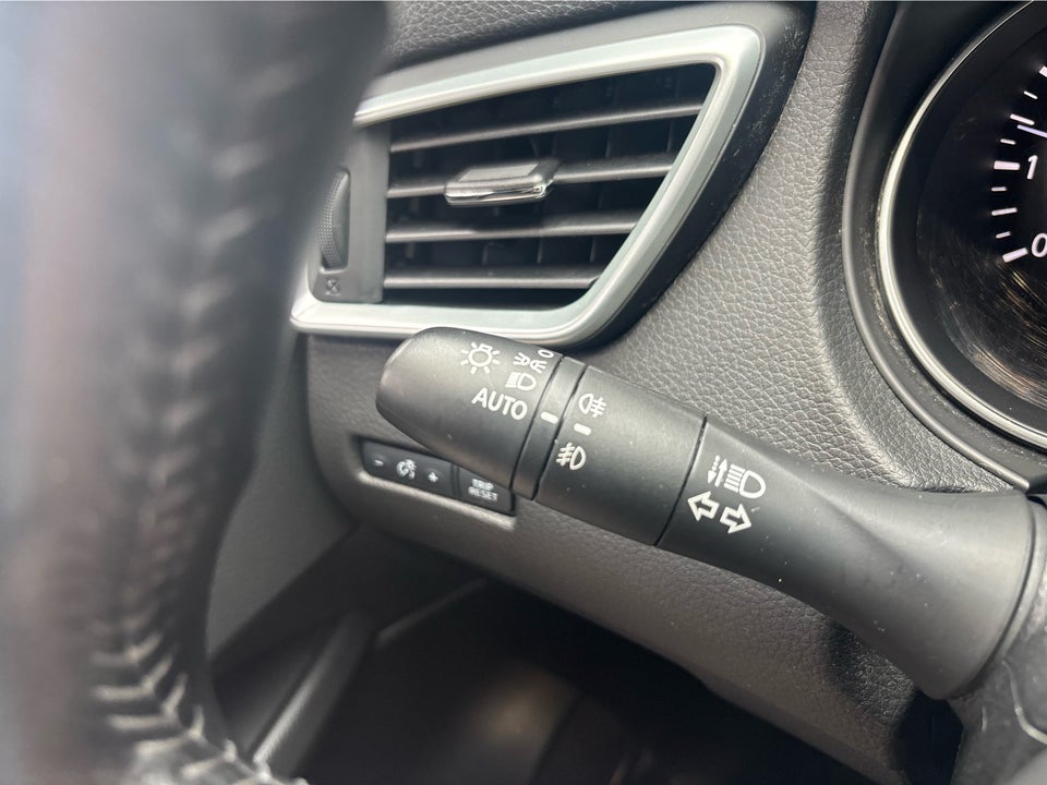 Nissan Qashqai 1,3 Dig-T 160 N-Connecta 5d