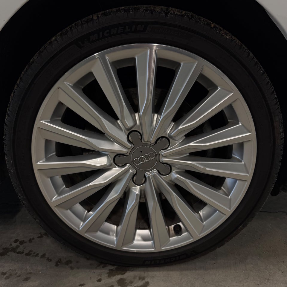 Audi A3 1,4 e-tron Sportback S-tr. 5d