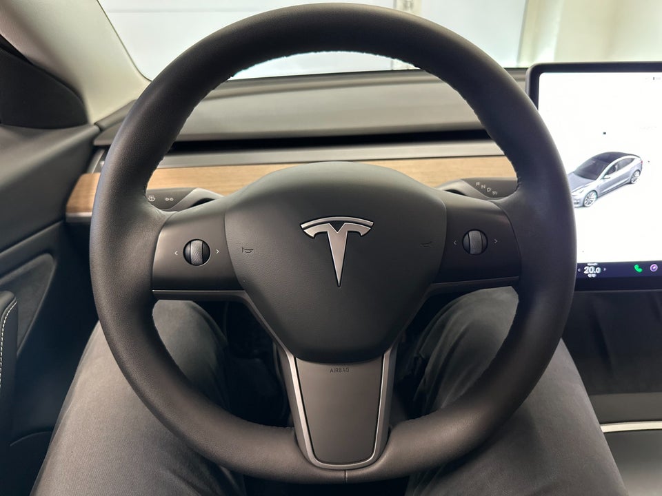 Tesla Model 3 Long Range AWD 4d