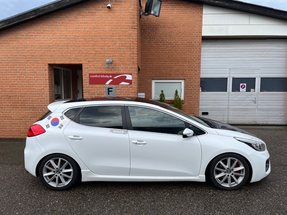 Kia Ceed 1,6 GDi GT 5d