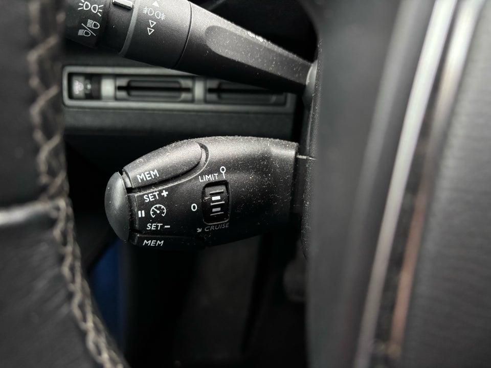 Peugeot 3008 1,2 PureTech 130 Allure 5d