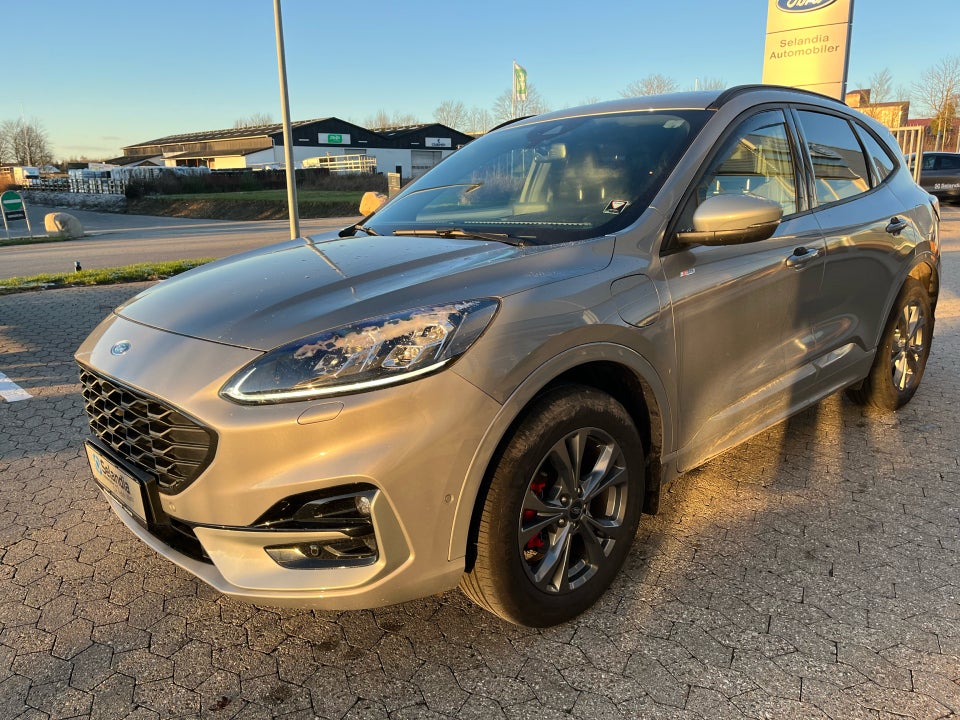 Ford Kuga 2,5 PHEV ST-Line X CVT 5d