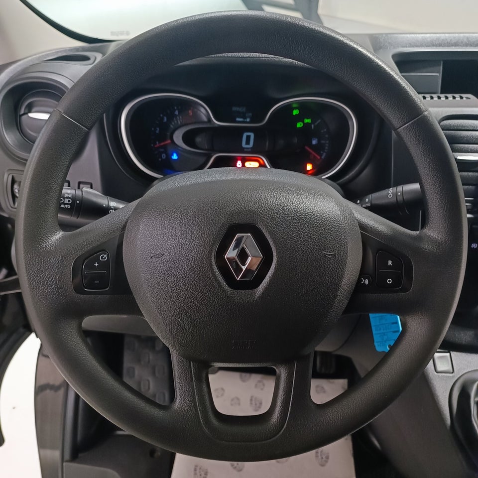Renault Trafic T29 2,0 dCi 120 L2H1