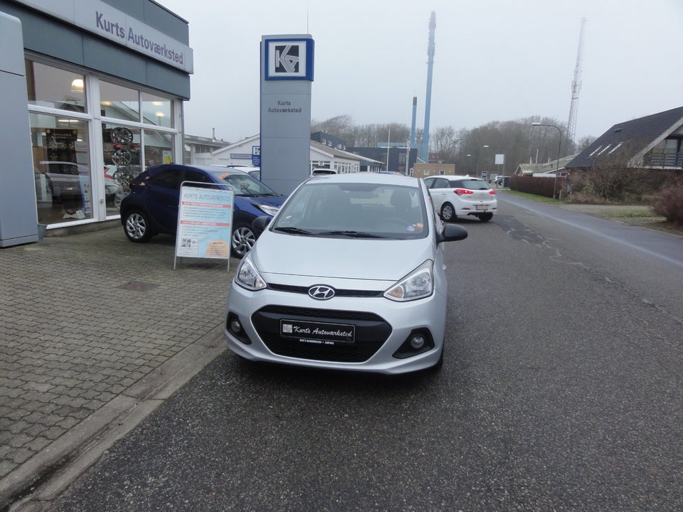 Hyundai i10 1,0 Move 5d