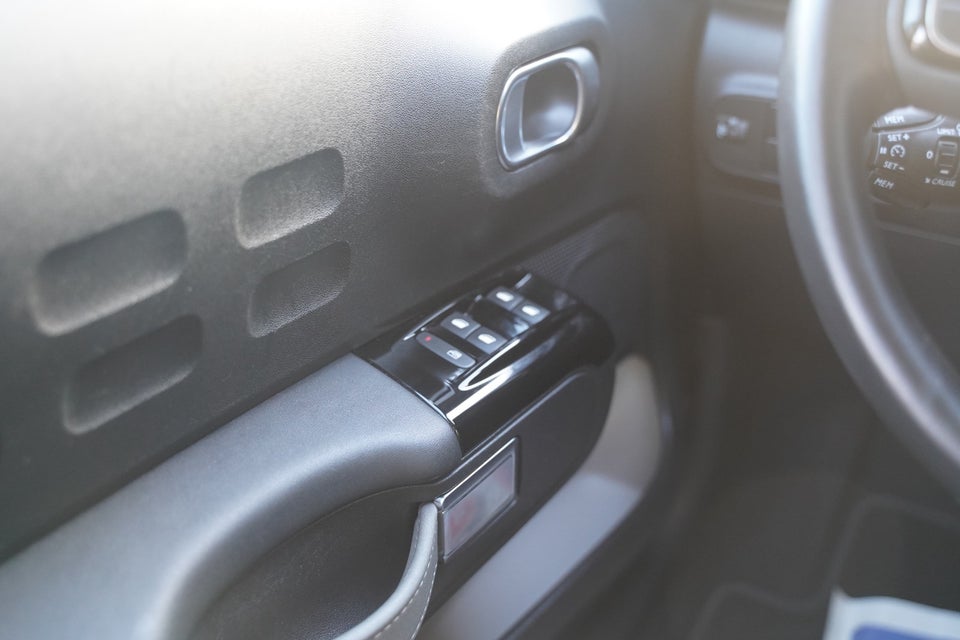 Citroën C3 1,2 PureTech 110 Shine Sport EAT6 5d