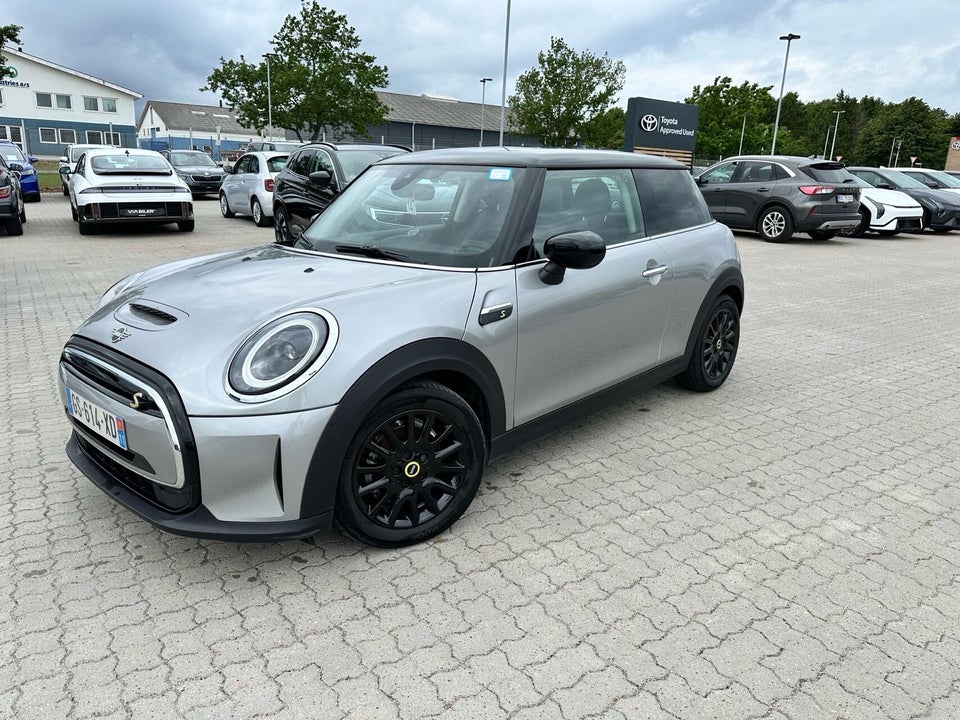 MINI Cooper SE Edition Premium Plus 3d