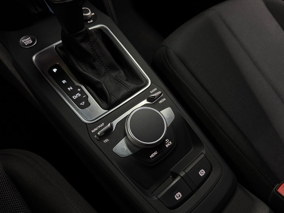 Audi Q2 35 TFSi Prestige S-tr. 5d