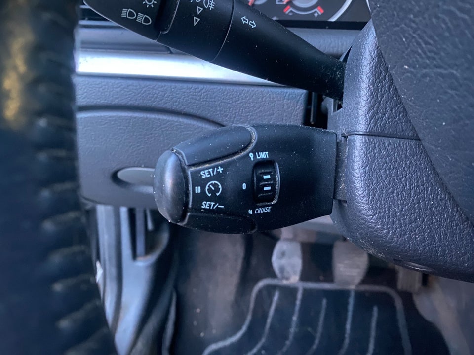 Citroën C5 2,0i 16V Elegance 5d