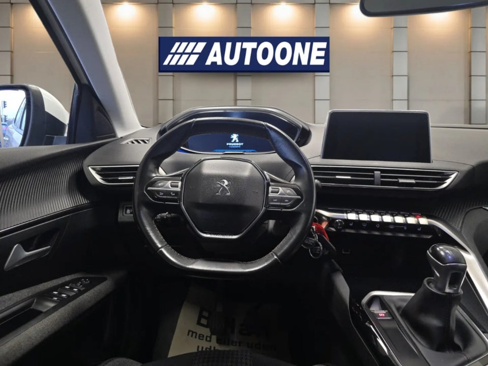 Peugeot 3008 1,2 e-THP 130 Active 5d