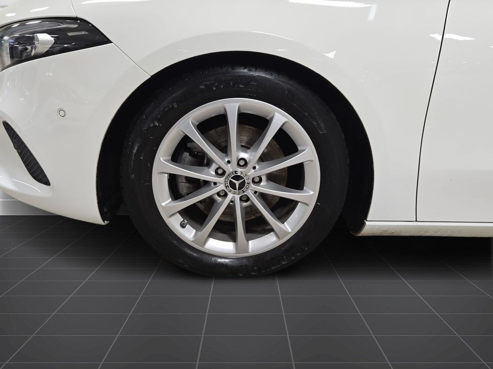 Mercedes A200 1,3 Business Progressive Line aut. 5d