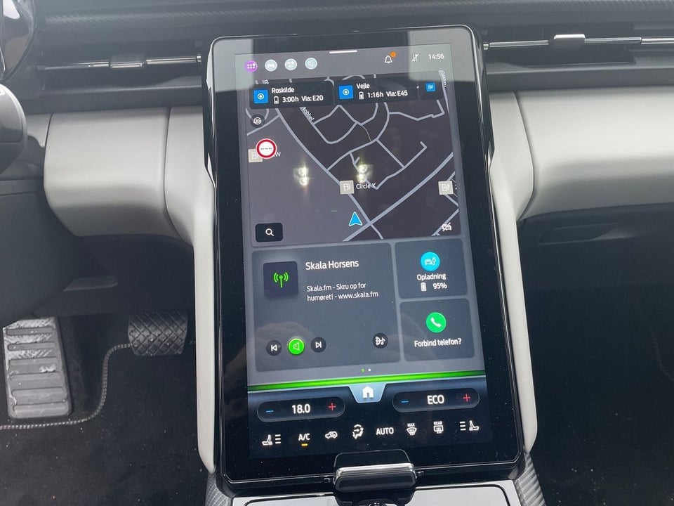 Ford Capri 82 Premium Extended Range 5d