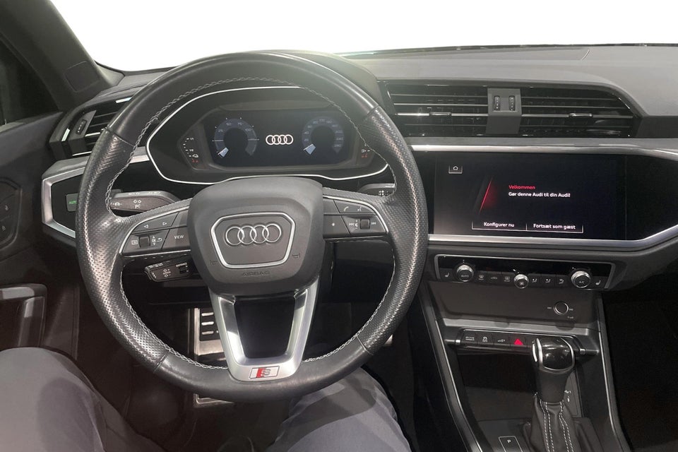 Audi Q3 45 TFSi e S-line+ S-tr. 5d