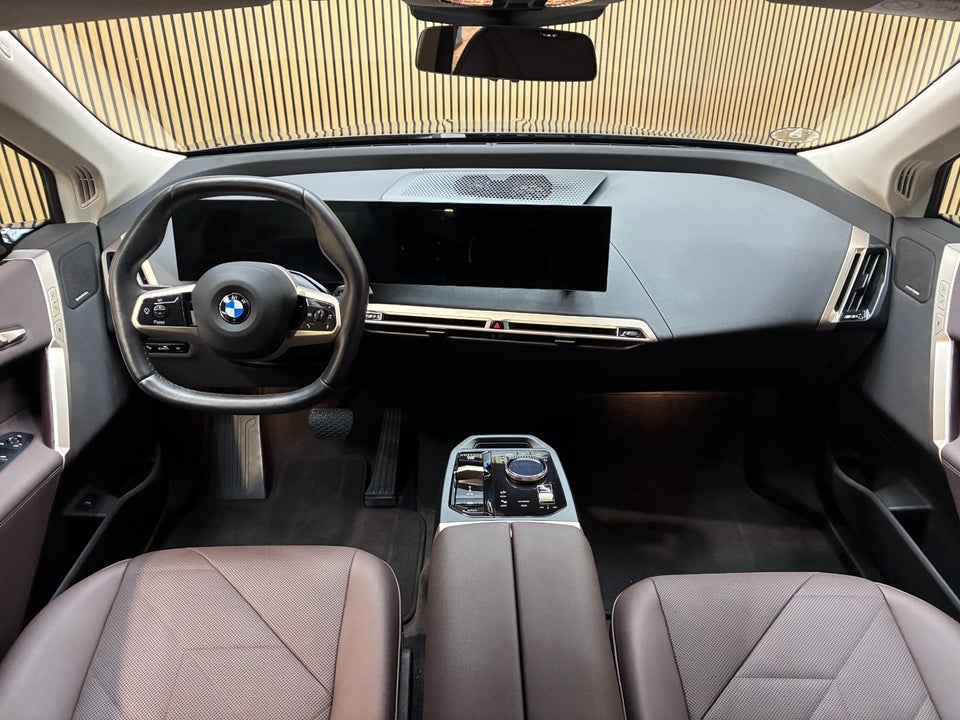 BMW iX xDrive45 5d