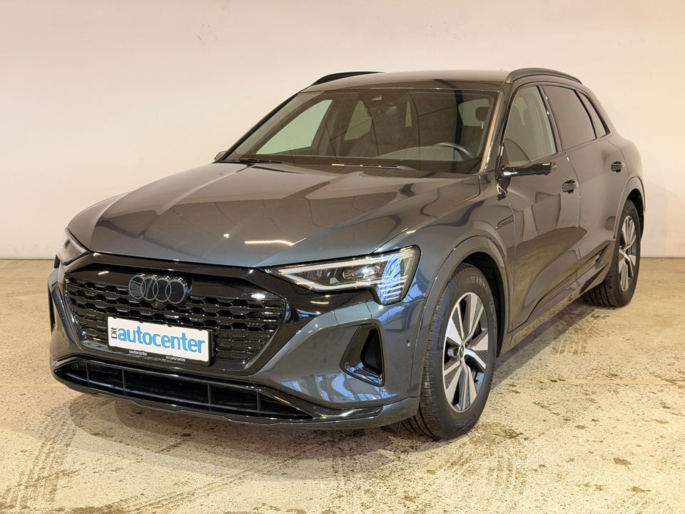 Audi Q8 e-tron 55 S-line quattro 5d