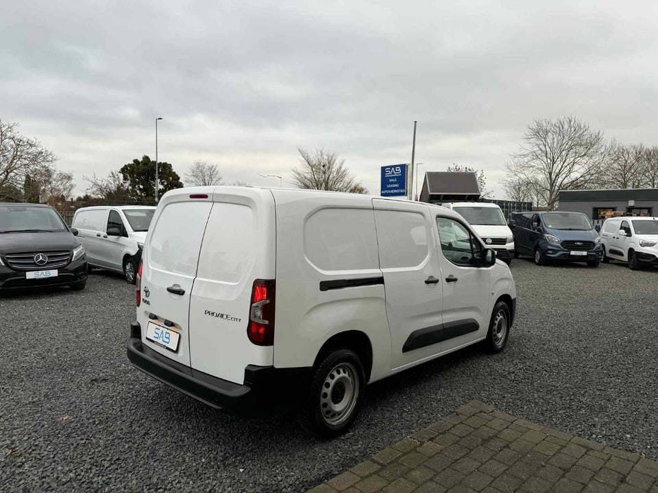 Toyota ProAce City 1,5 D 102 Long Comfort 6d