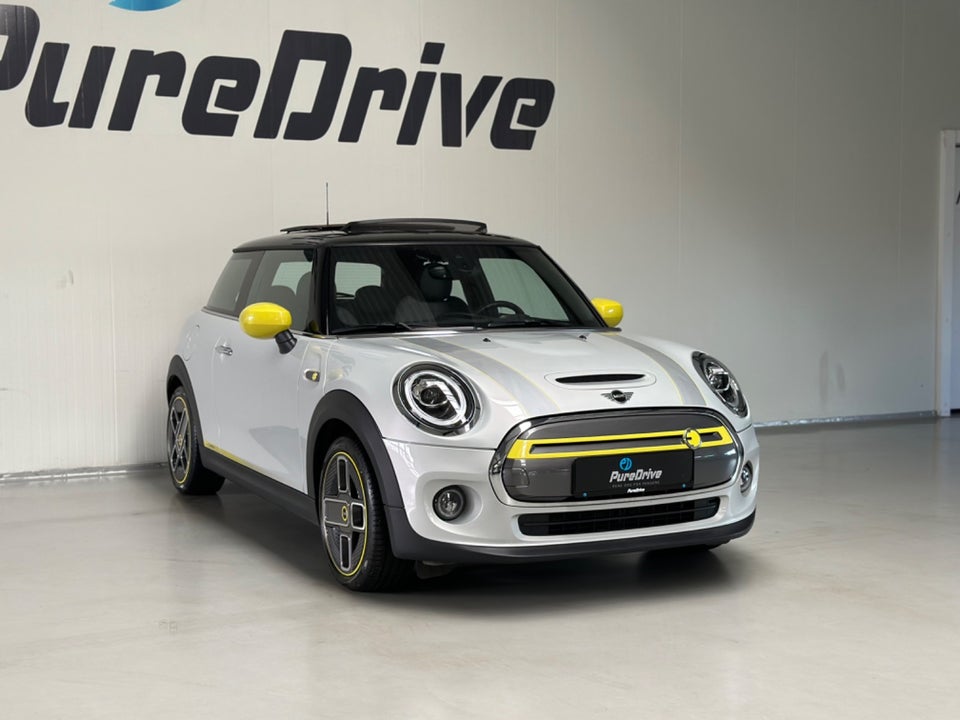 MINI Cooper SE Experience 3d