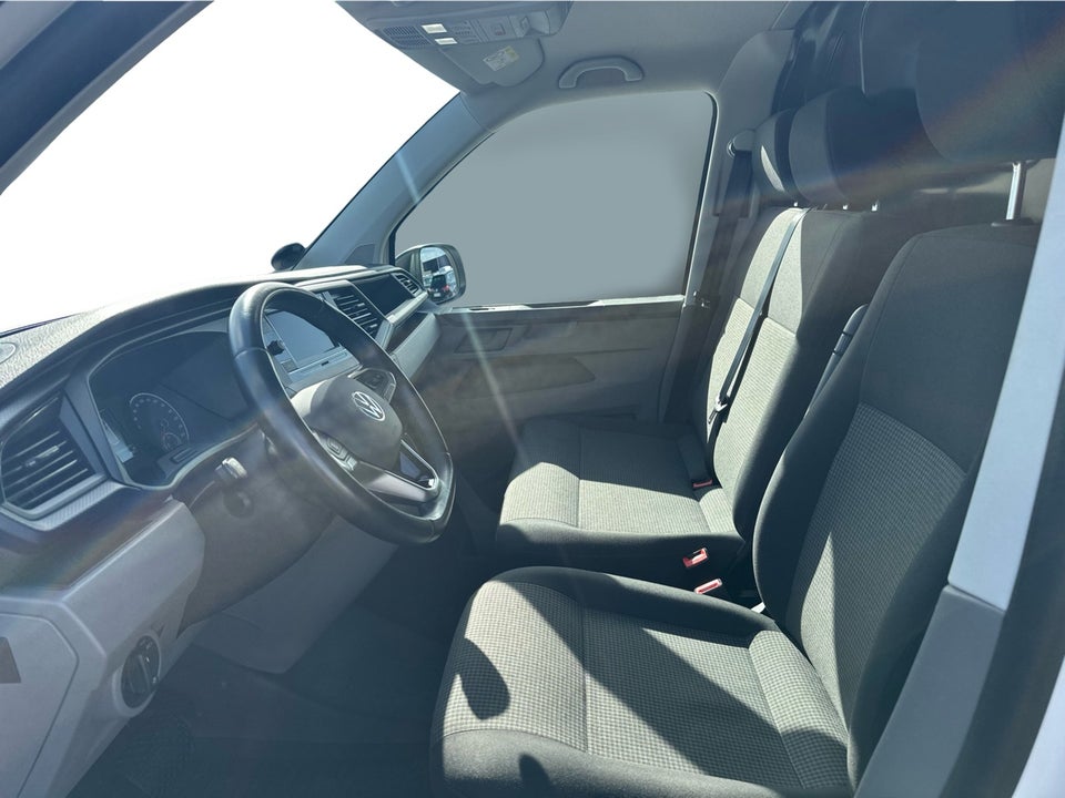 VW Transporter 2,0 TDi 150 Kassevogn DSG lang