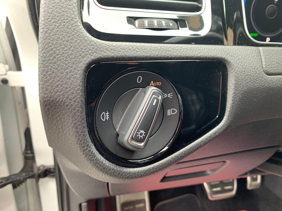 VW Golf VII 1,4 GTE DSG 5d