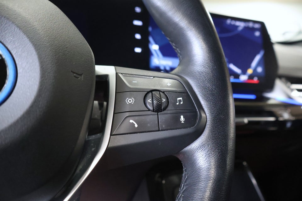 BMW iX1 eDrive20 X-Line 5d