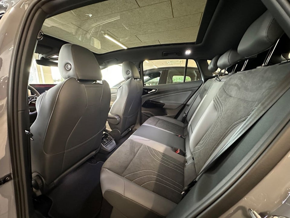 VW ID.4 77 Pro Style+ 5d