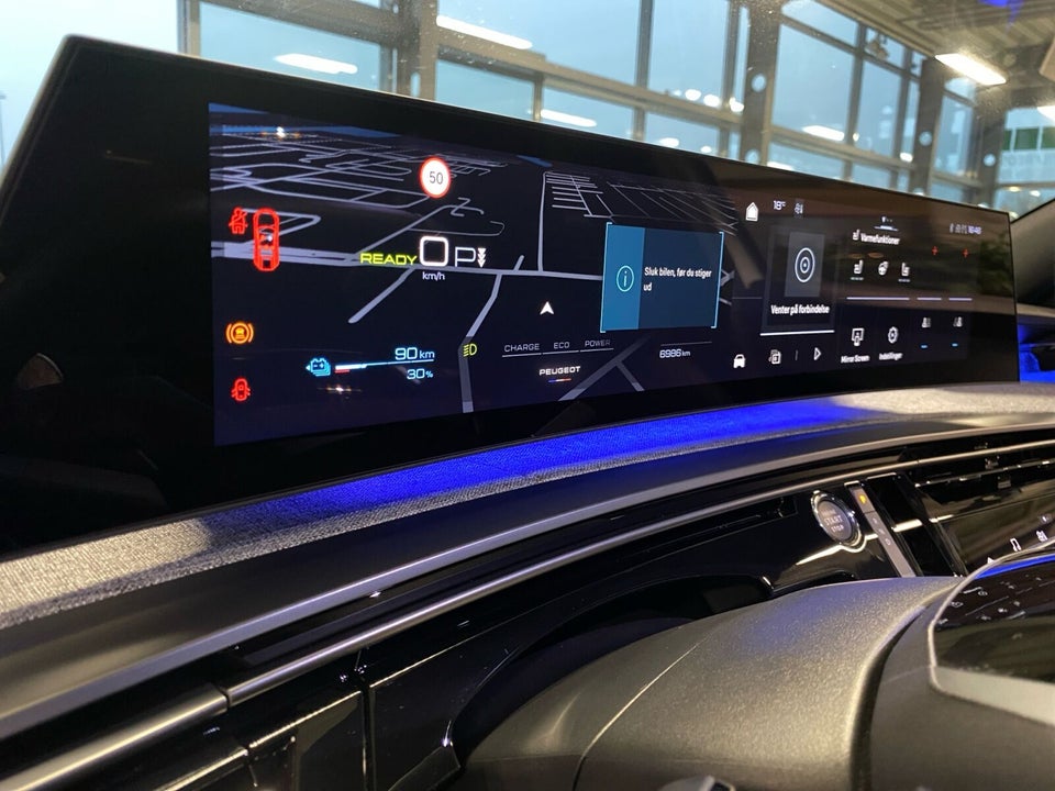 Peugeot e-3008 77 GT Pack 5d