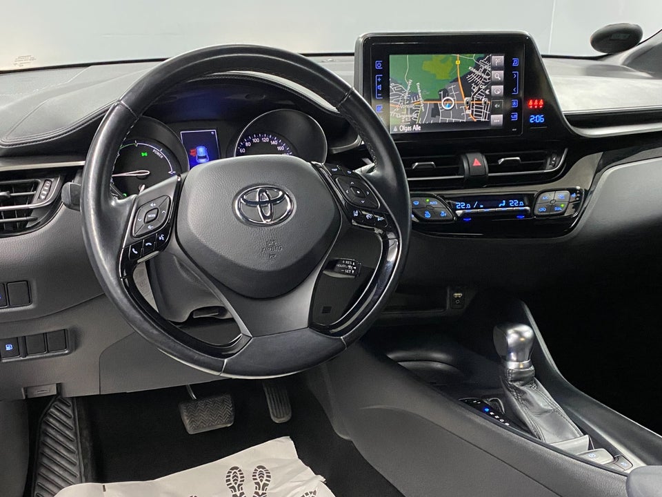 Toyota C-HR 1,8 Hybrid C-ENTER CVT 5d