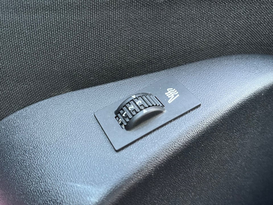 Peugeot 208 1,2 PureTech 82 Style 5d