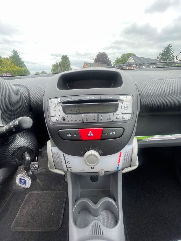 Peugeot 107 1,0 5d