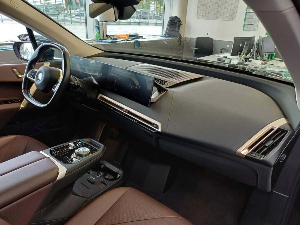 BMW iX xDrive40 Sport 5d