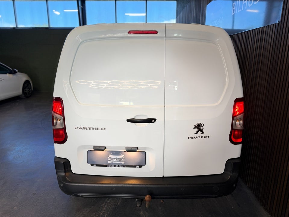 Peugeot Partner 1,5 BlueHDi 100 L1V1 Ultimate Van