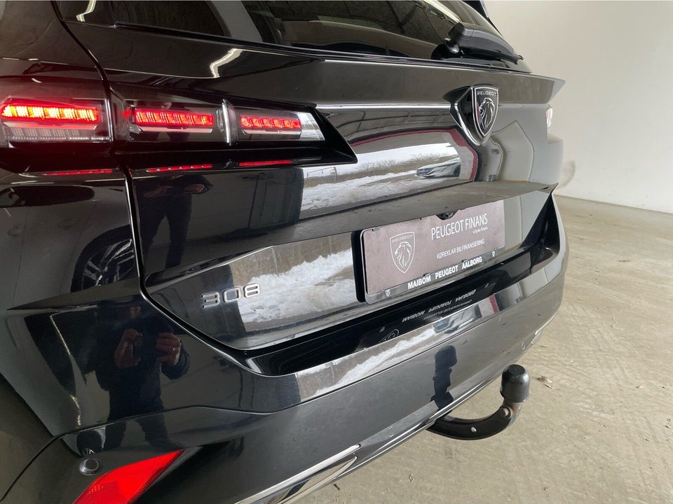 Peugeot 308 1,5 BlueHDi 130 Allure Pack SW EAT8 5d
