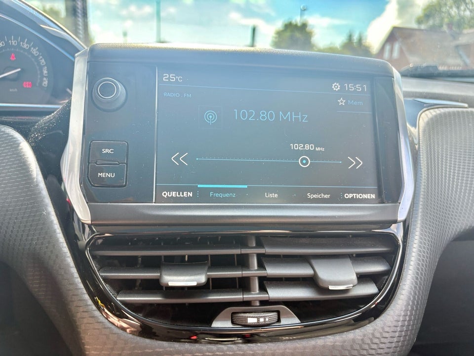Peugeot 2008 1,2 PureTech 130 Prestige 5d