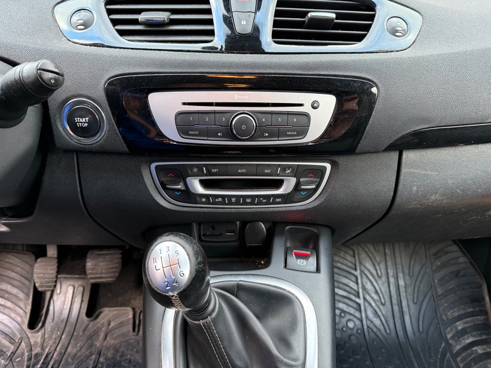 Renault Grand Scenic III 1,2 TCe 130 Bose Edition 7prs 5d