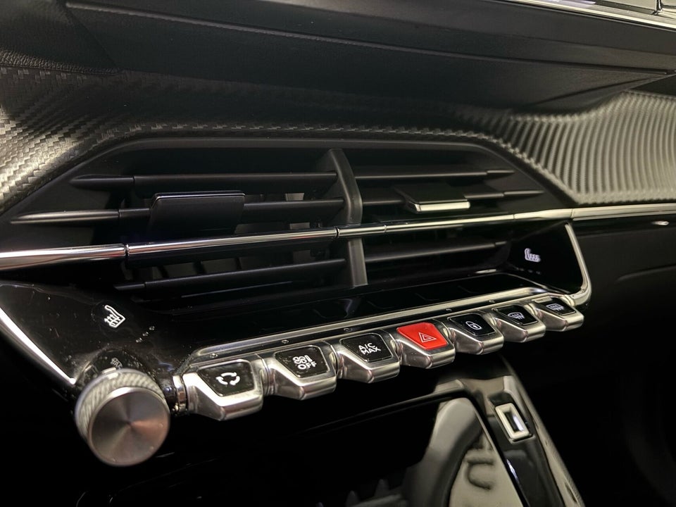 Peugeot 2008 1,2 PureTech 130 Platin Sport EAT8 5d