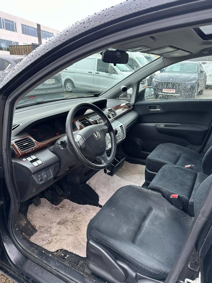 Honda FR-V 2,0i Executive Van 5d