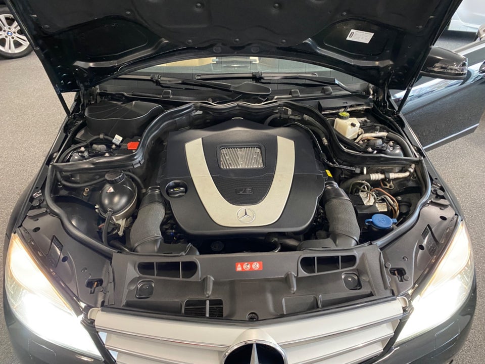 Mercedes C230 2,5 V6 Avantgarde aut. 4d